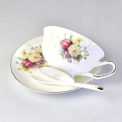 LFGB Approval Ceramic Cup And Saucer Set