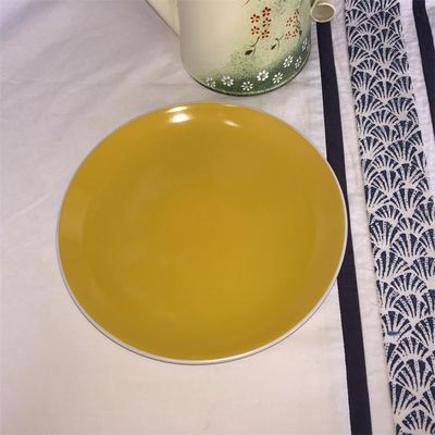 Unicolor Yellow Glazed Pottery Dinner Plates 8 Inch For Spaghetti