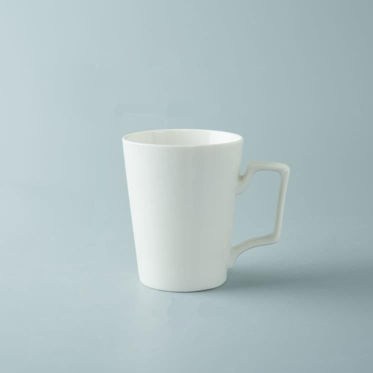 Large Capacity 575ml Plain Ceramic Coffee Mugs , 20 Oz White Coffee Mugs