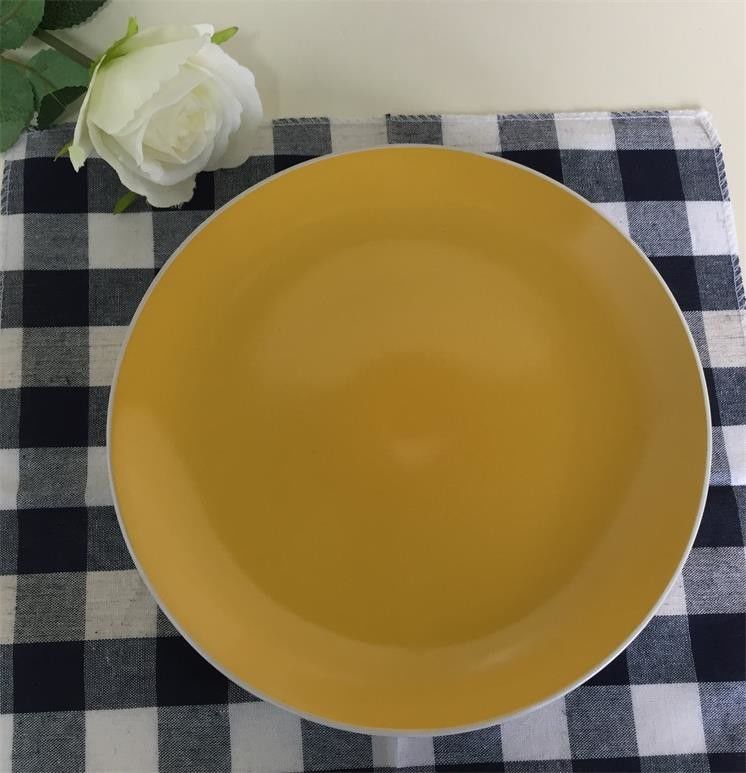 Unicolor Yellow Glazed Pottery Dinner Plates 8 Inch For Spaghetti
