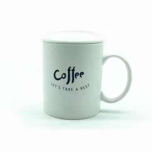 Promotional 300ml 10Oz Ceramic Coffee Mug With Lid Easy To Grasp